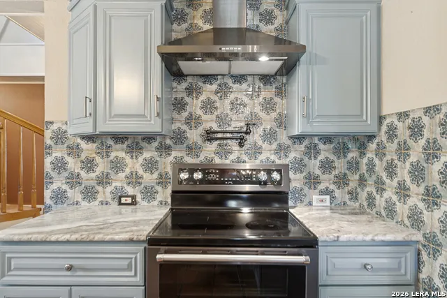 340 JAMES ST Boerne, TX 78006