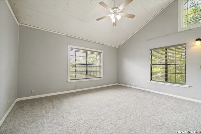 340 JAMES ST Boerne, TX 78006