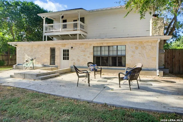 340 JAMES ST Boerne, TX 78006