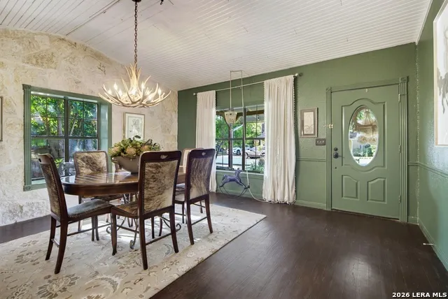 340 JAMES ST Boerne, TX 78006
