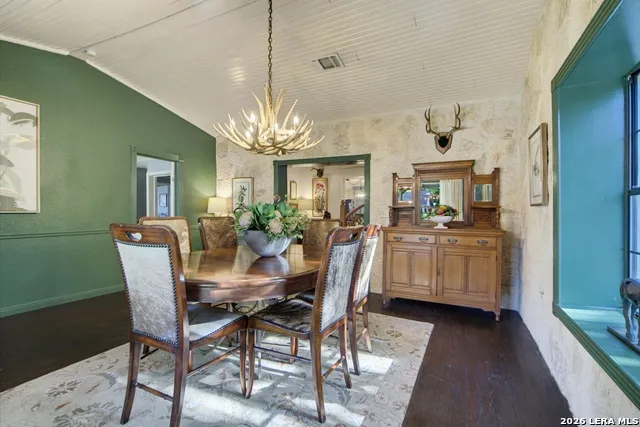 340 JAMES ST Boerne, TX 78006
