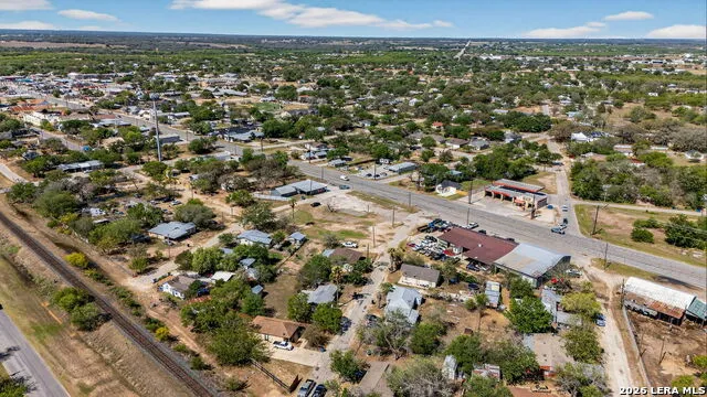 518 Teel Devine, TX 78016