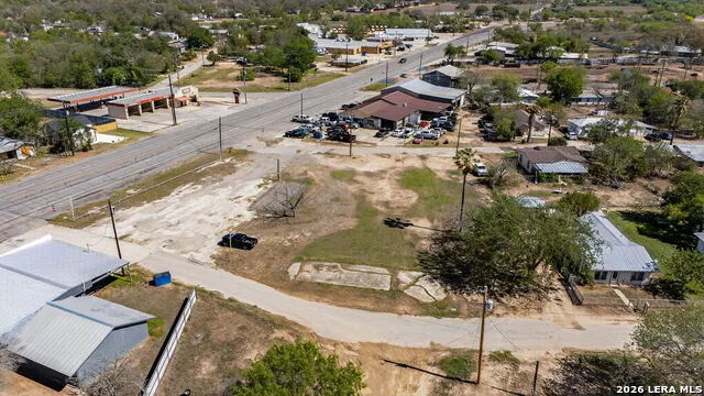 518 Teel Devine, TX 78016
