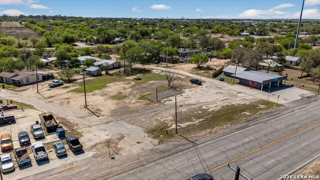 518 Teel Devine, TX 78016