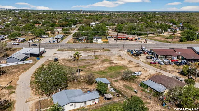 518 Teel Devine, TX 78016