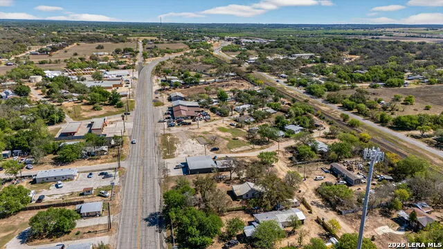 518 Teel Devine, TX 78016