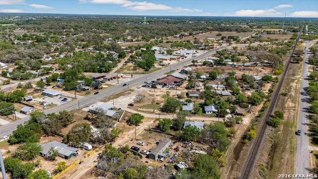 518 Teel Devine, TX 78016