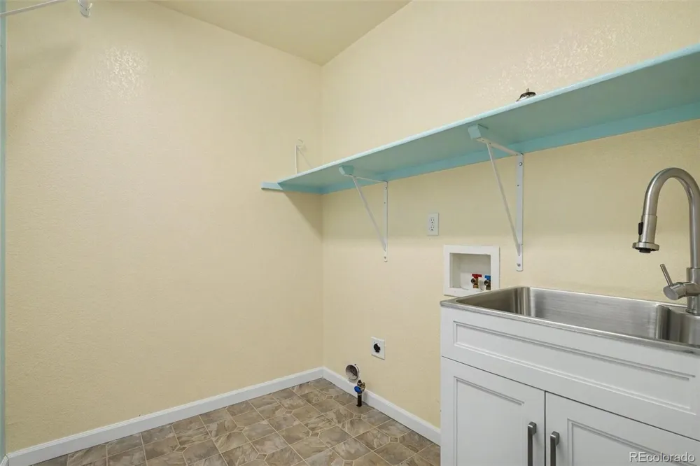3648 Holmes Lane Johnstown, CO 80534
