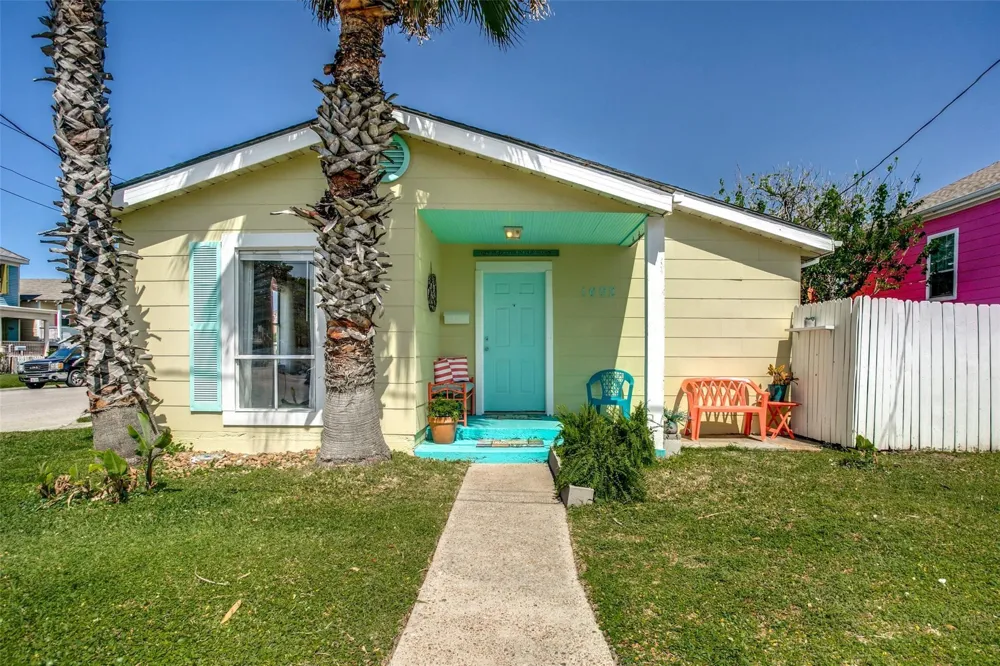 1602 18th Street Galveston, TX 77550