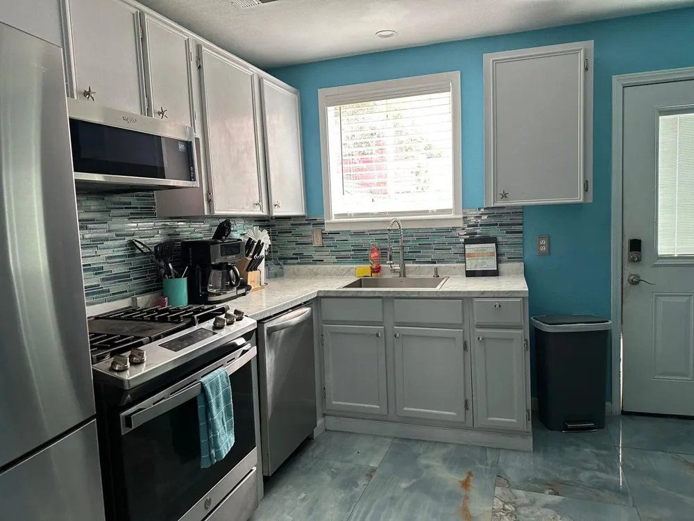1602 18th Street Galveston, TX 77550