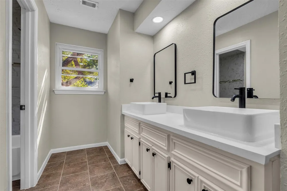 12927 Lentando Lane Cypress, TX 77429
