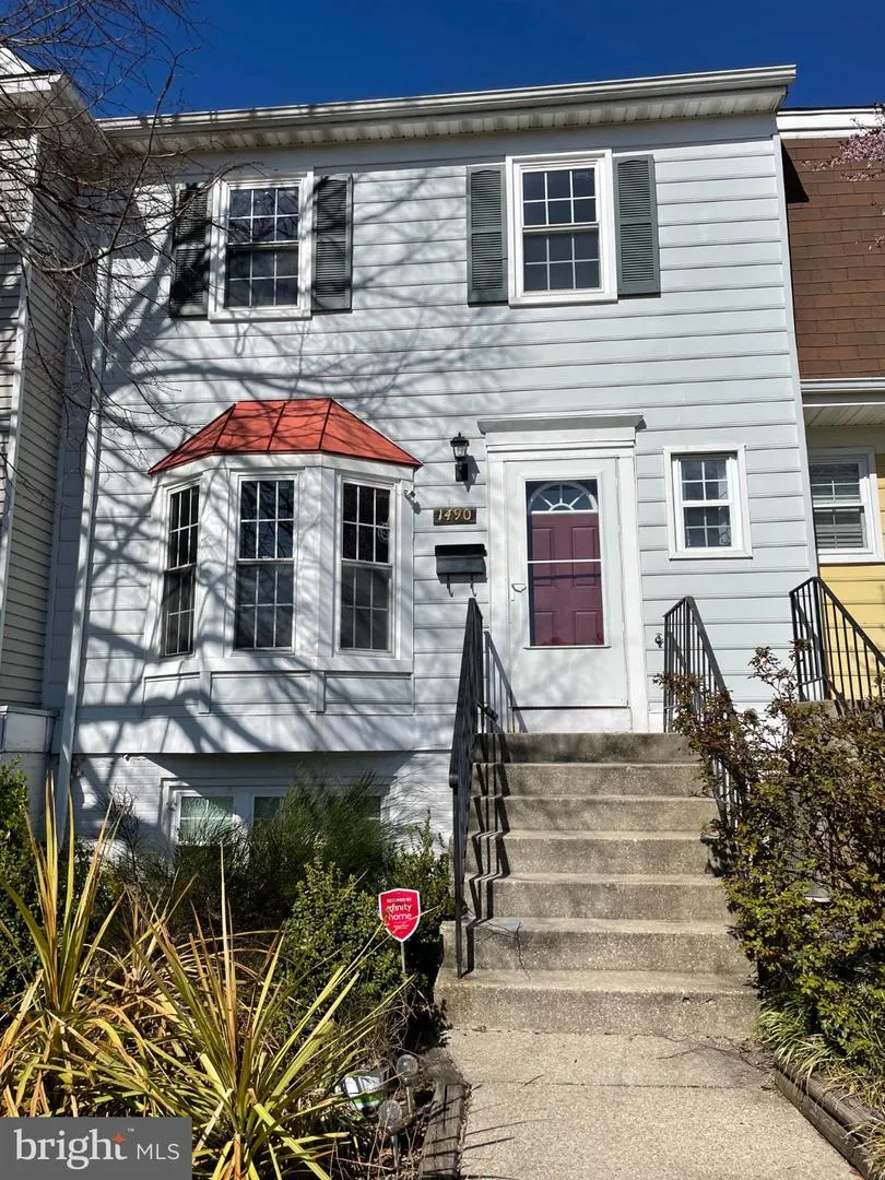 1490 BLOCKTON Crofton, MD 21114