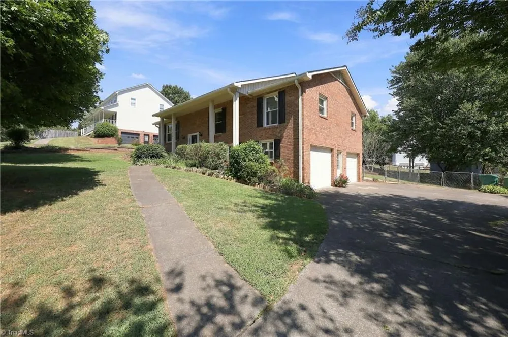 1181 Bebb Willow Lane Lewisville, NC 27023