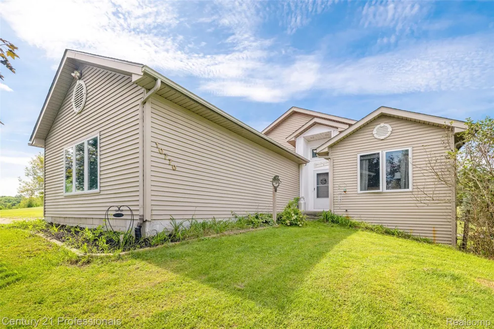 10770 Gloria Greer Lane Rose Township, MI 48442