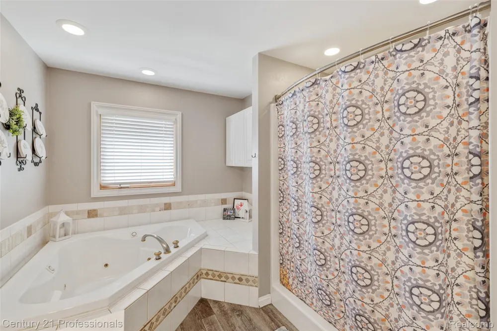 10770 Gloria Greer Lane Rose Township, MI 48442