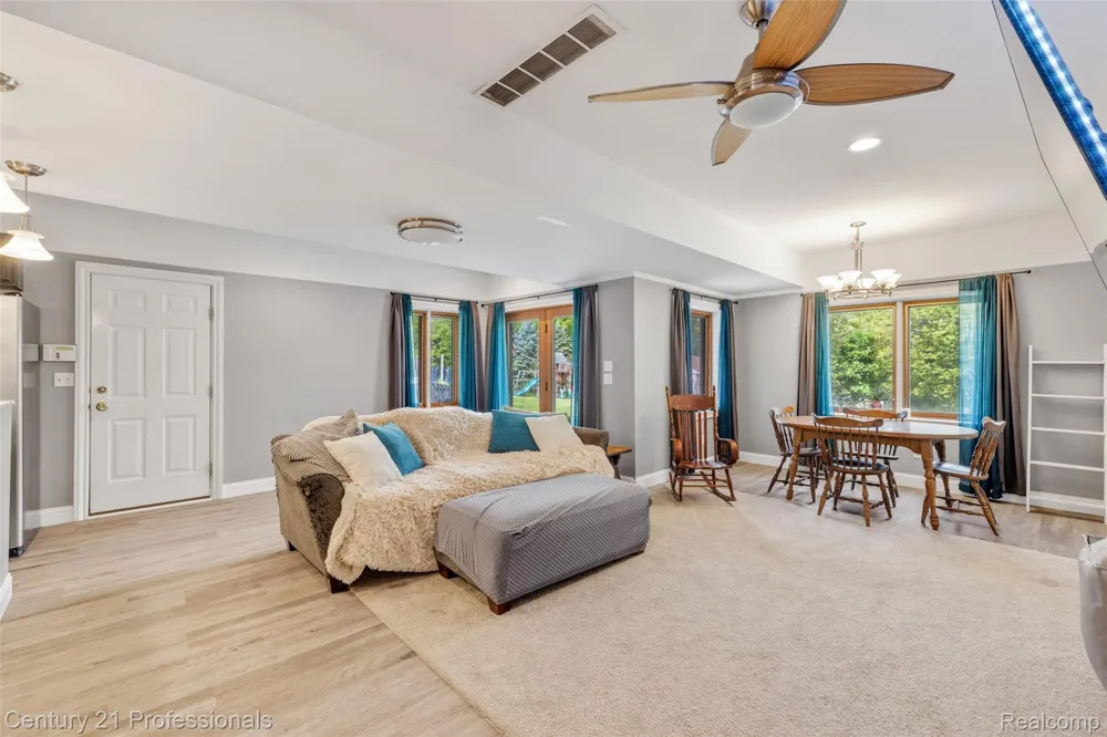 10770 Gloria Greer Lane Rose Township, MI 48442