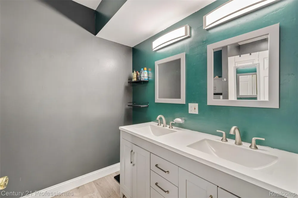10770 Gloria Greer Lane Rose Township, MI 48442