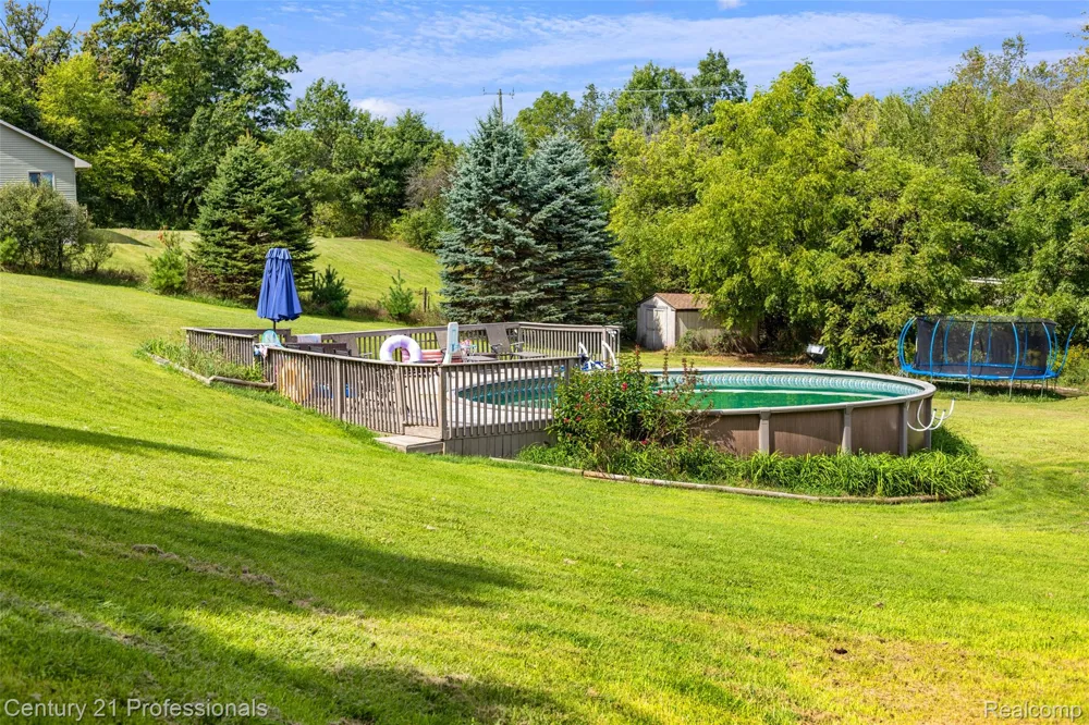 10770 Gloria Greer Lane Rose Township, MI 48442
