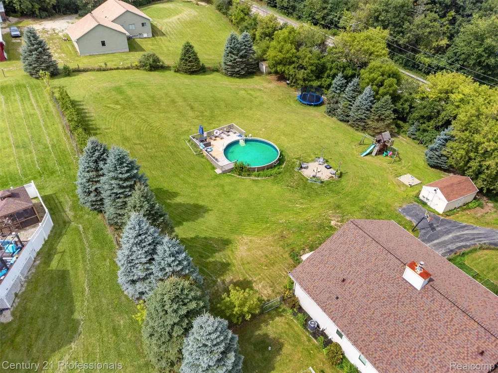 10770 Gloria Greer Lane Rose Township, MI 48442