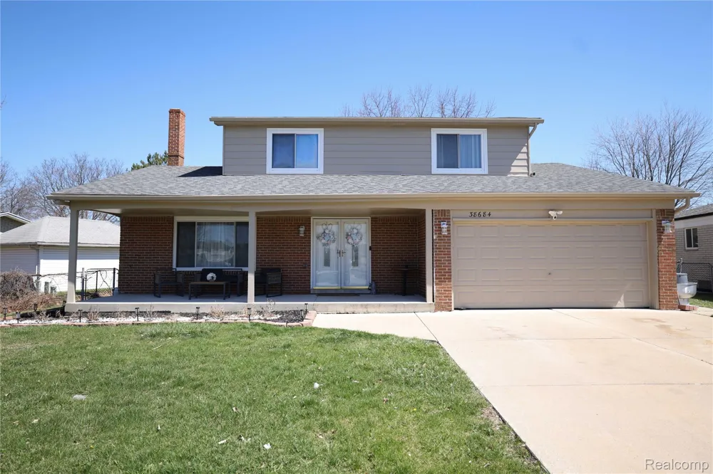 38684 Pinebrook Drive Sterling Heights City, MI 48310
