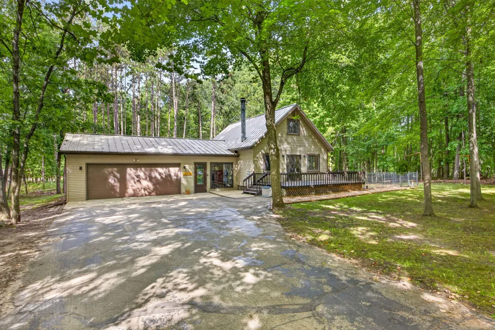12336 Lone Wolf Drive Austin Township, MI 49346