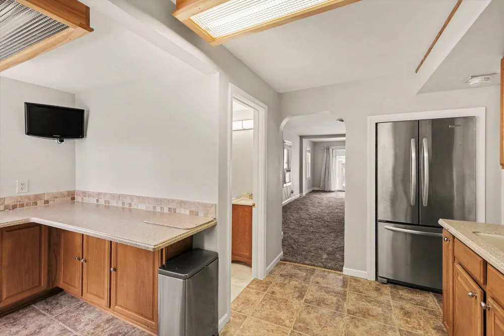 231 Lakeside Drive Leoni Township, MI 49254