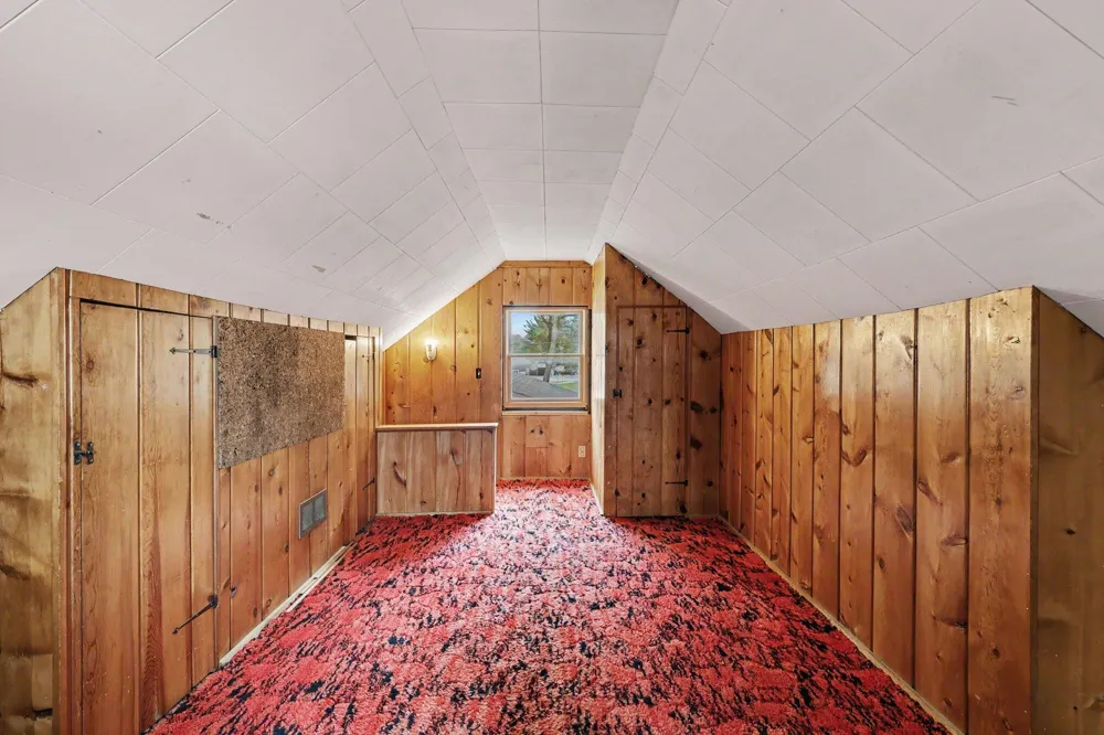 231 Lakeside Drive Leoni Township, MI 49254