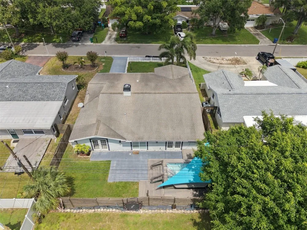 11084 102ND TERRACE Seminole, FL 33778