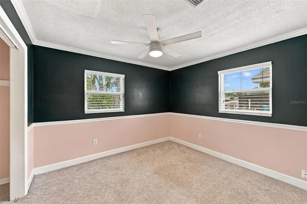 11084 102ND TERRACE Seminole, FL 33778