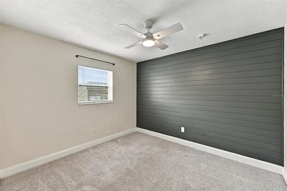 11084 102ND TERRACE Seminole, FL 33778