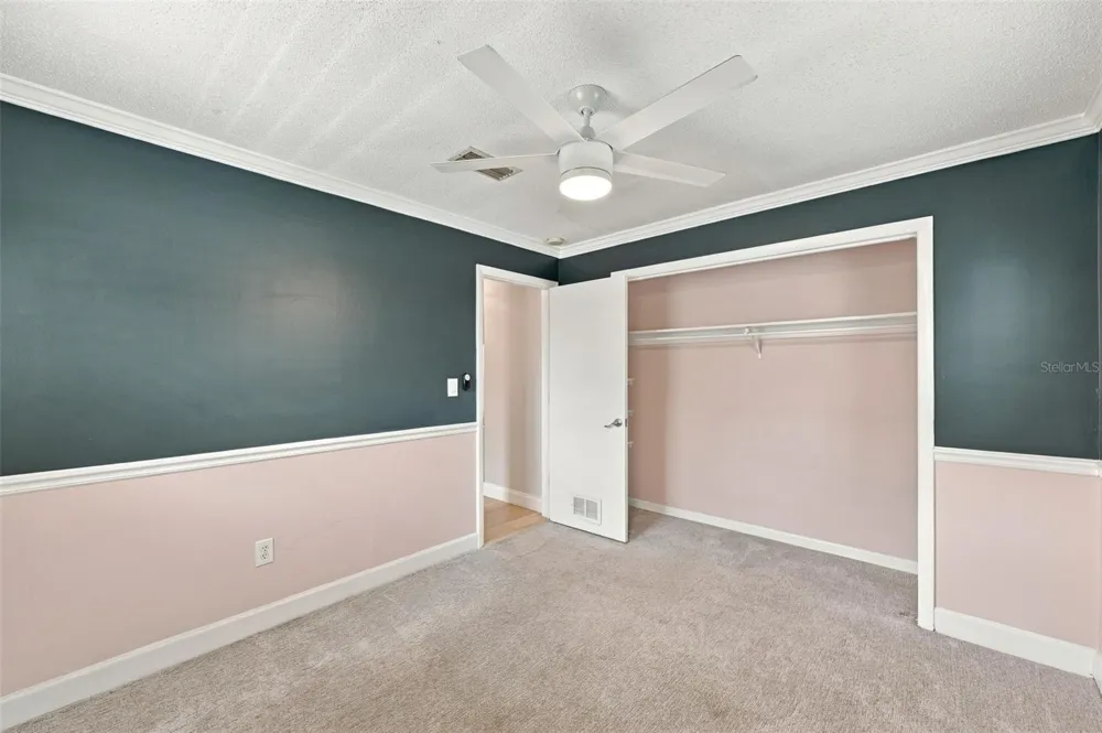 11084 102ND TERRACE Seminole, FL 33778