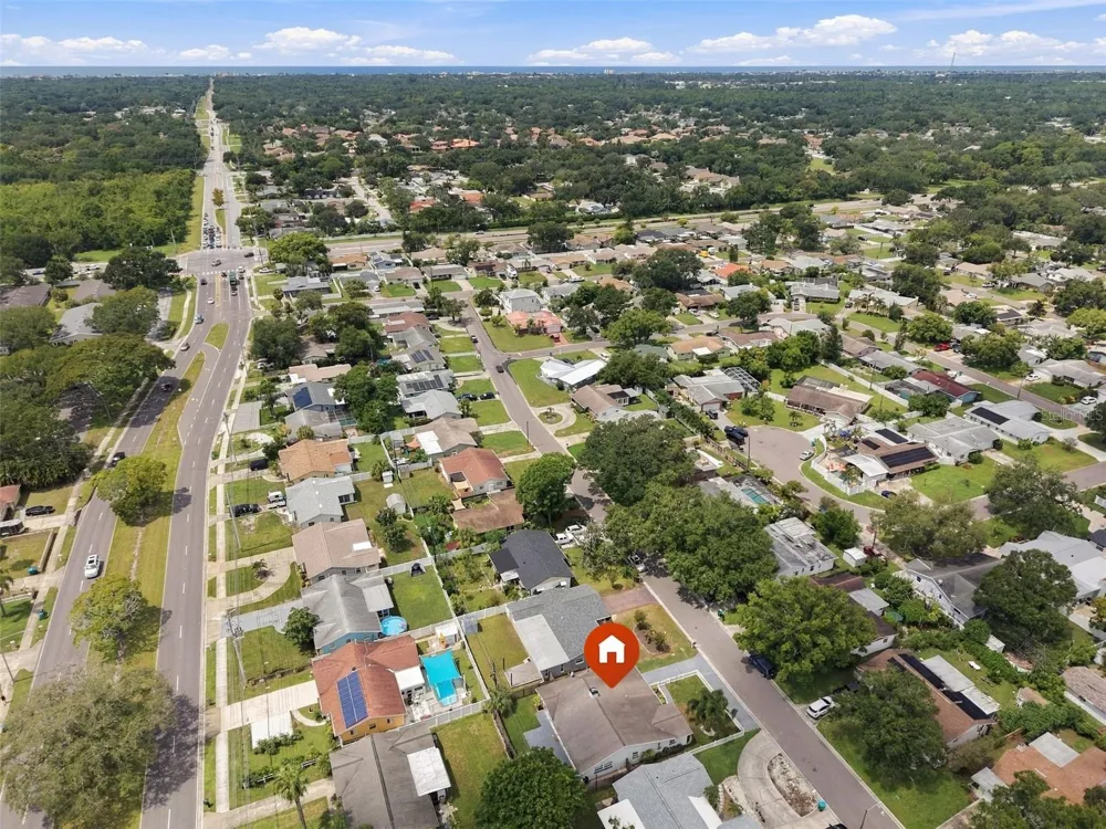 11084 102ND TERRACE Seminole, FL 33778
