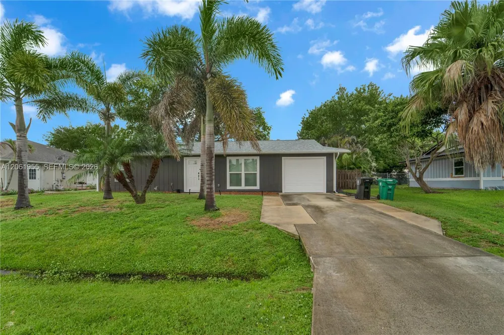 1718 SW Mcallister Ln Port St. Lucie, FL 34953