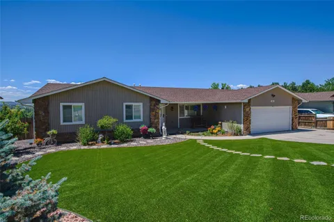 455 Gordon Drive