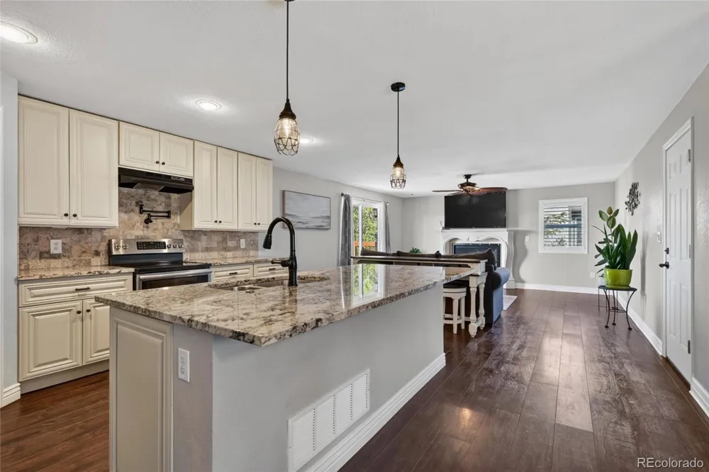 455 Gordon Drive Castle Rock, CO 80104