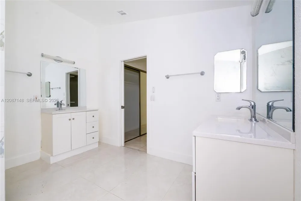 9706 Harbour Lake Cir Boynton Beach, FL 33437