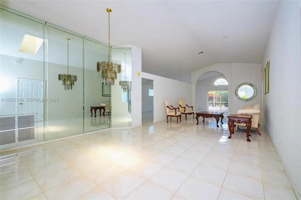 9706 Harbour Lake Cir Boynton Beach, FL 33437