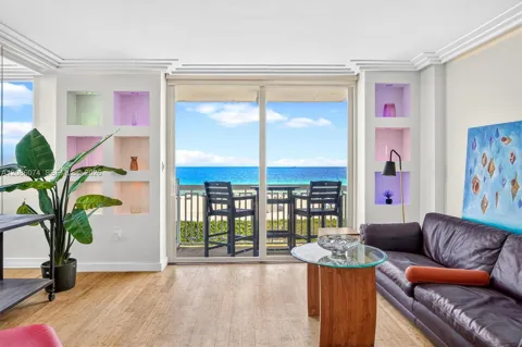 401 Ocean Dr #518
