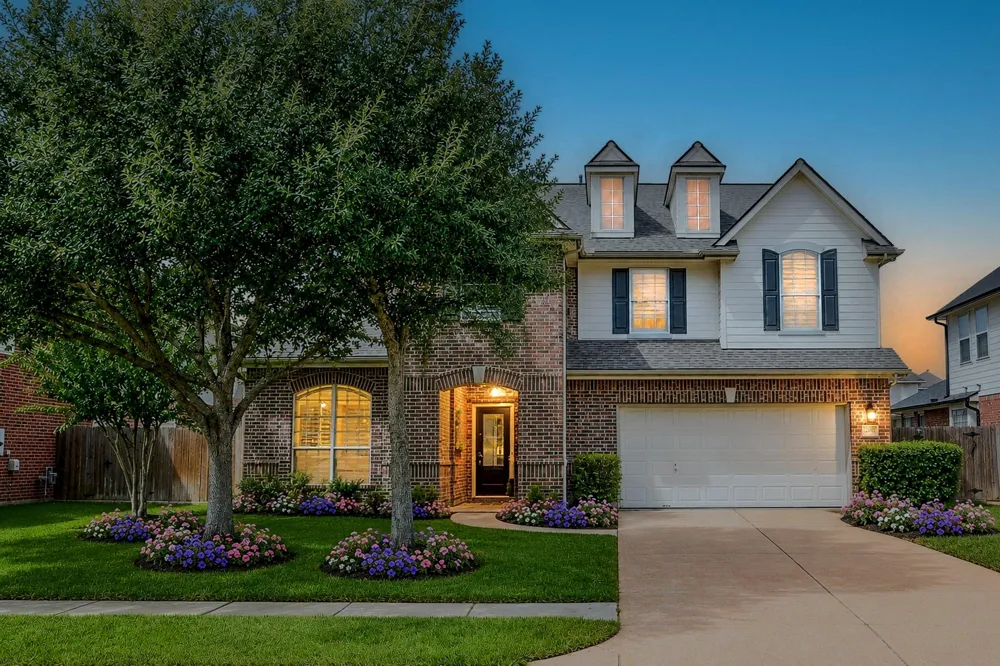 12007 Bright Landing Court Pearland, TX 77584