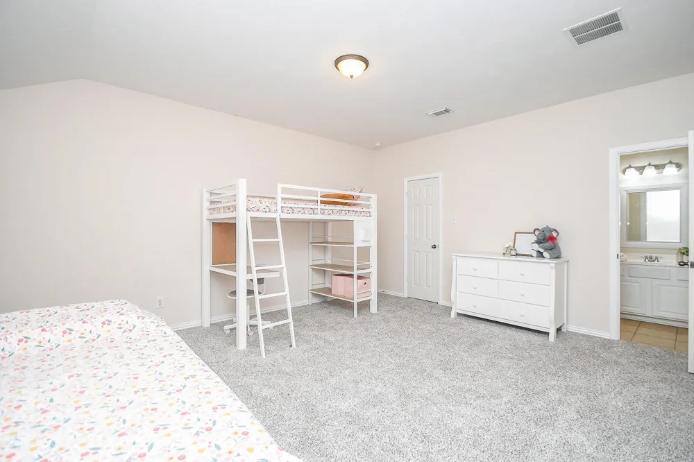 12007 Bright Landing Court Pearland, TX 77584