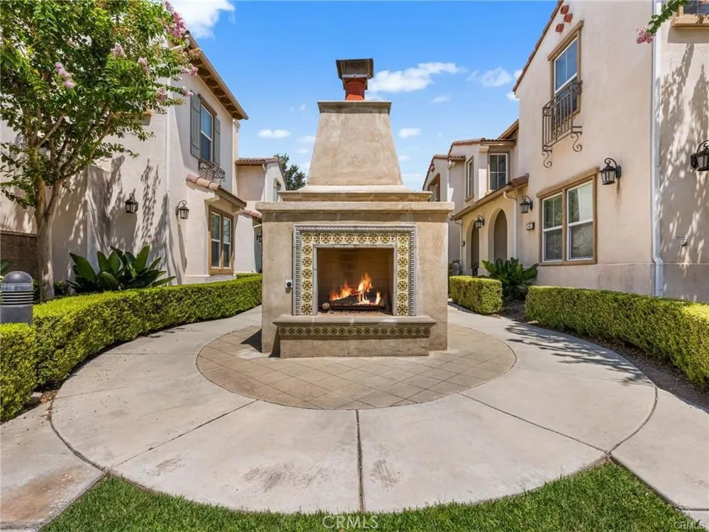 14975 S Highland #77 Fontana, CA 92336