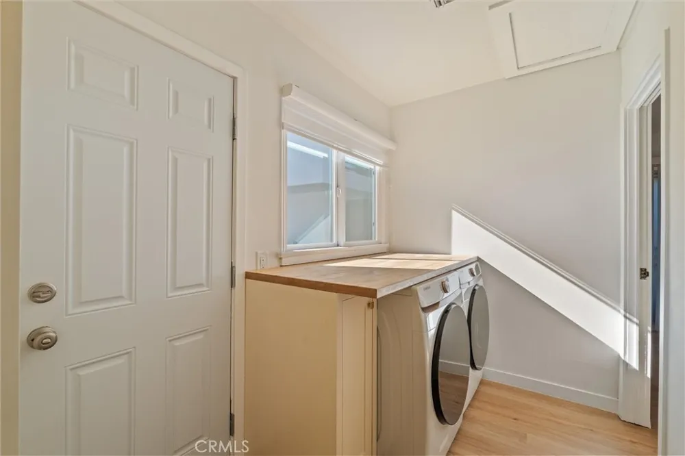 2083 Parnell Way Altadena, CA 91001