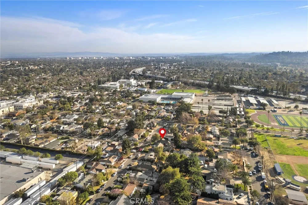 2083 Parnell Way Altadena, CA 91001