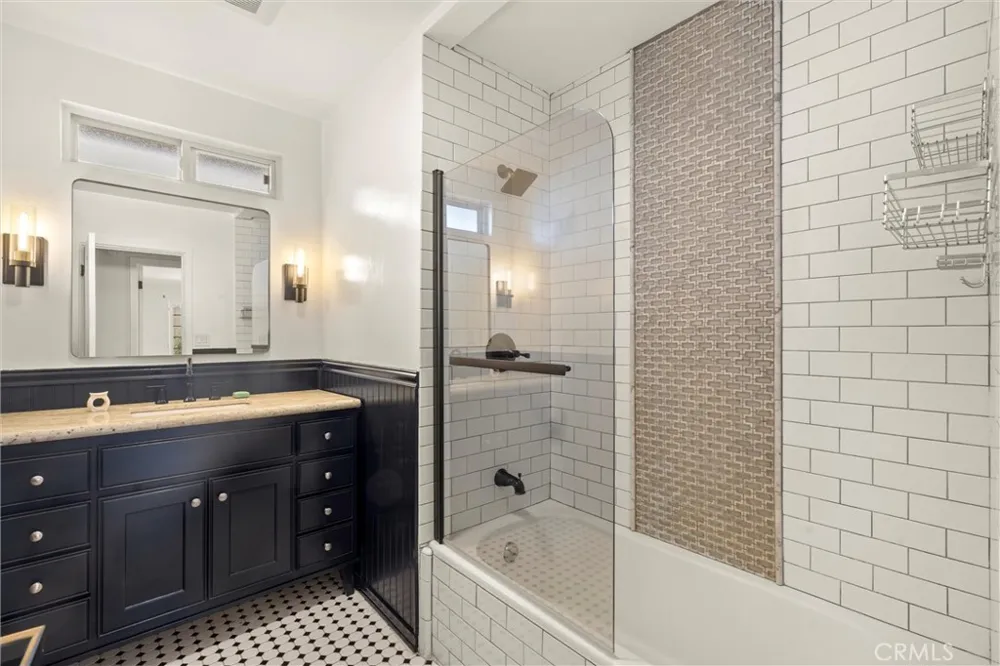 2083 Parnell Way Altadena, CA 91001