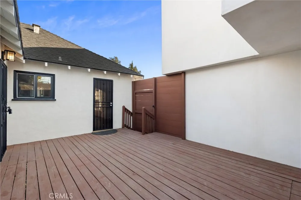 2083 Parnell Way Altadena, CA 91001