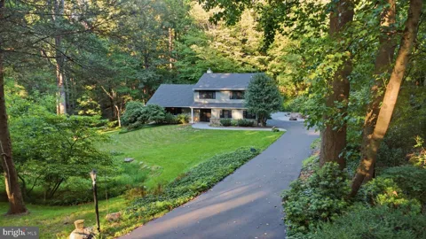7 LAFAYETTE PLACE