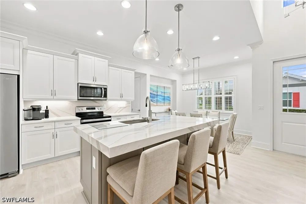 Saona Court Naples, FL 34113