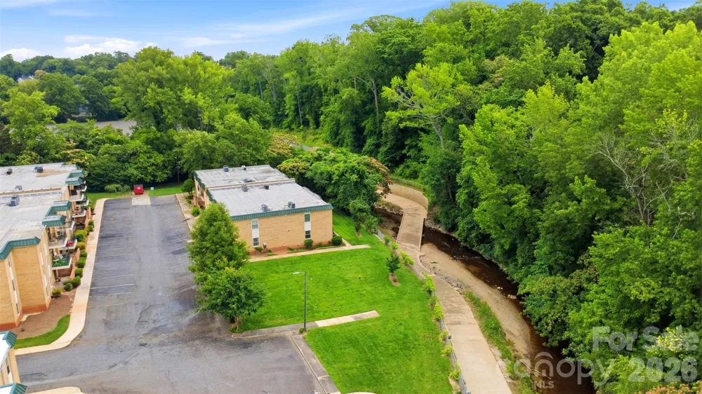 4743 Hedgemore Drive Charlotte, NC 28209