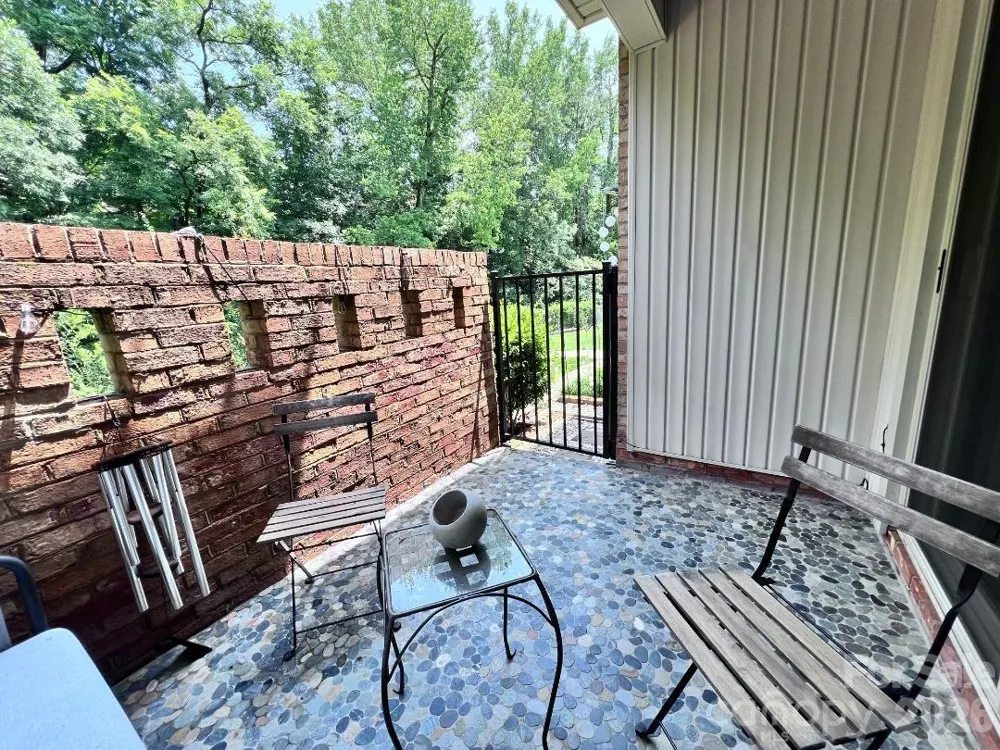 4743 Hedgemore Drive Charlotte, NC 28209
