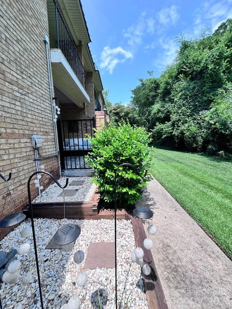 4743 Hedgemore Drive Charlotte, NC 28209